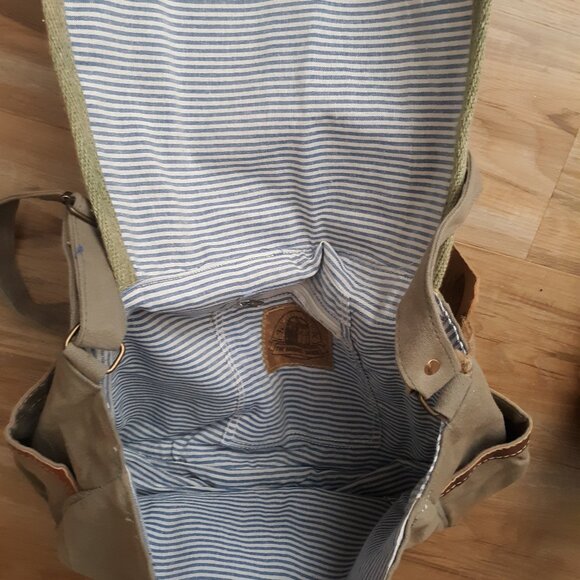 Canvas Rugged Crossbody Letter Bag By The Barrel Shack Hayes NWT - Picture 4 of 6